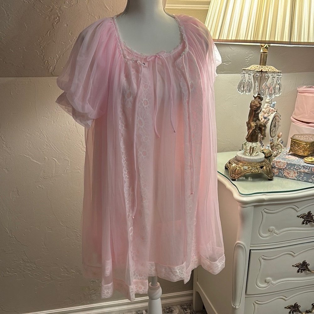 Vintage 60s nightgown